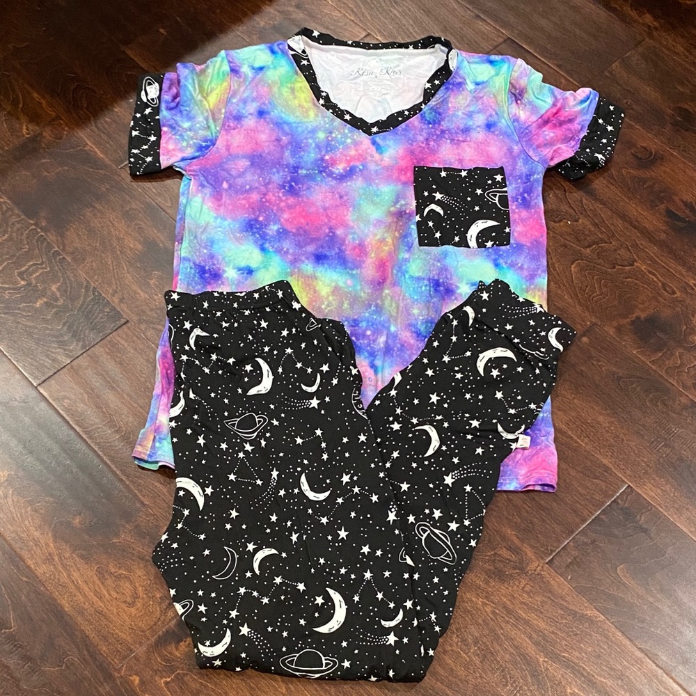 Rosie River Bamboo Galaxy Print Women’s Short Sleeve Pajama Set Small NWT